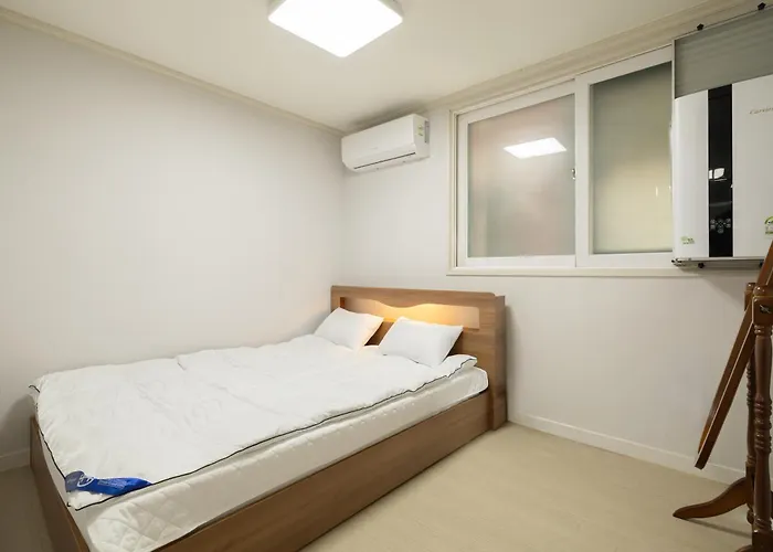 Comfortable 3-room In Namguro Station *