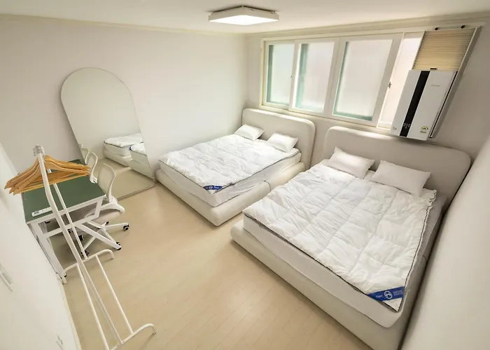 Comfortable 3-room In Namguro Station 公寓 *