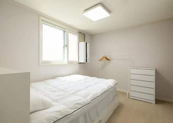 公寓 Comfortable 3-room In Namguro Station