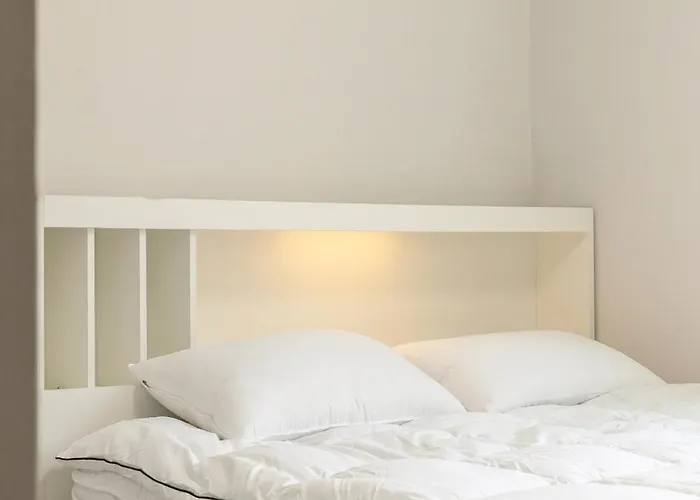 Comfortable 3-room In Namguro Station 公寓