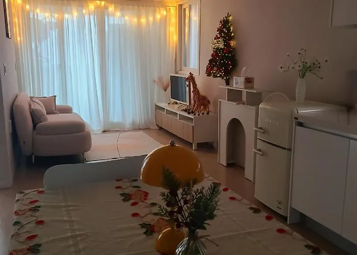 Comfortable 3-room In Namguro Station *