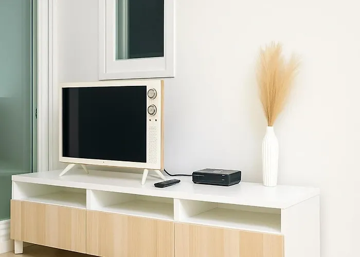 Comfortable 3-room In Namguro Station