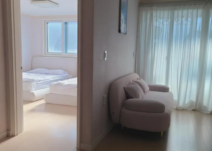 Comfortable 3-room In Namguro Station 首爾