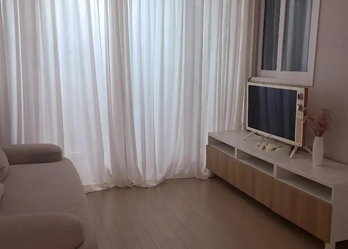 Comfortable 3-room In Namguro Station 公寓 *